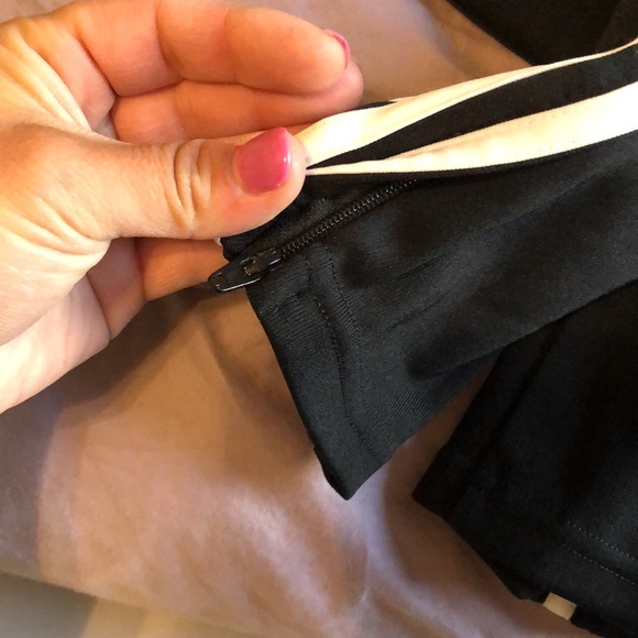 Adidas stripe jogger pants - Picture 2 of 6